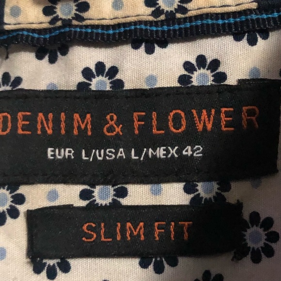 Men’s Denim and Flower Long Sleeved Shirt w tiny White Pokadot!! - Picture 3 of 7